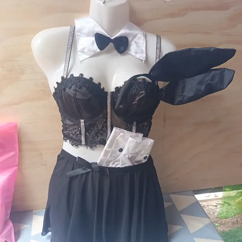 Disfraz de Conejita Sexy con Encaje Negro - 3