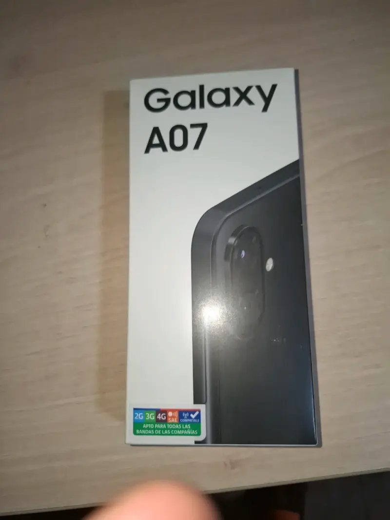Smartphone Samsung Galaxy A07 con caja - 1