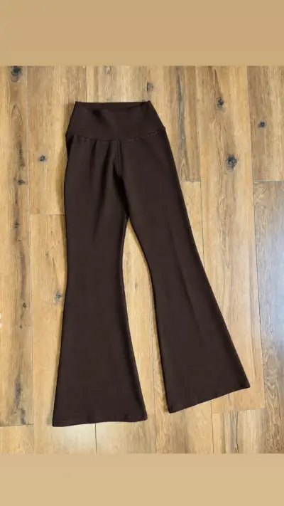 Pantalones acampanados marrones para mujer - miniatura 1