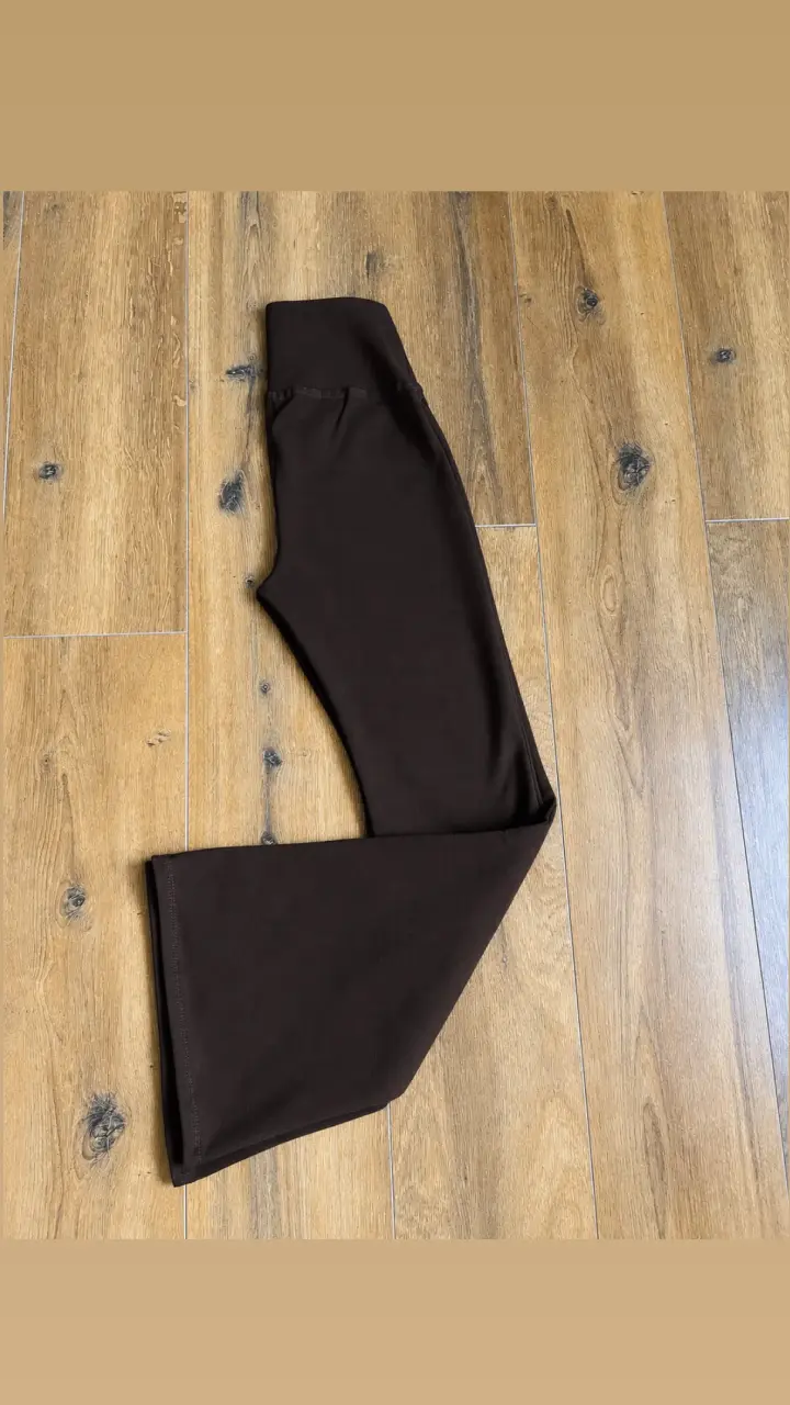 Pantalones acampanados marrones para mujer - 2
