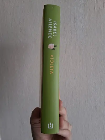 Libro 'Violeta' de Isabel Allende Edición Limitada - miniatura 5