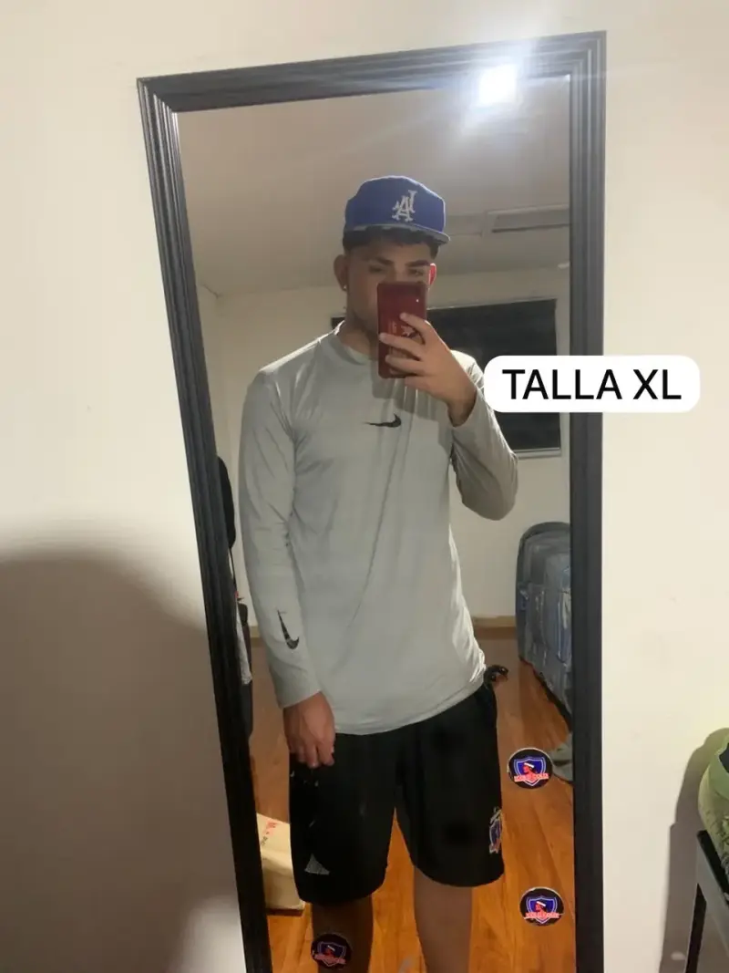 Polera deportiva Nike manga larga talla L - 3