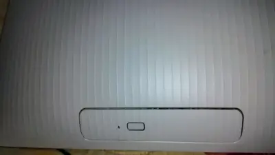 Computador All-in-One HP con teclado y mouse - miniatura 3