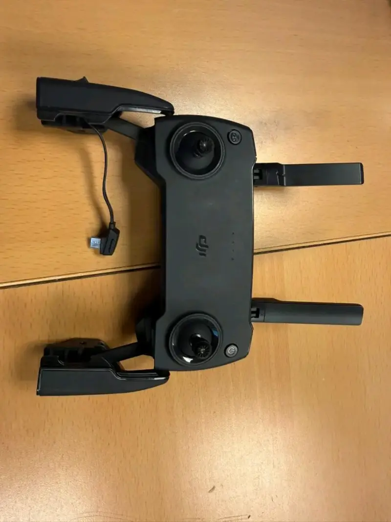 Drone DJI Mini SE con 3 baterías y estuche. - 5