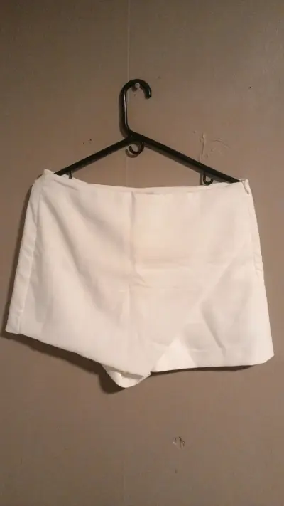 Falsa Short blanca de mujer talla 42 - miniatura 1
