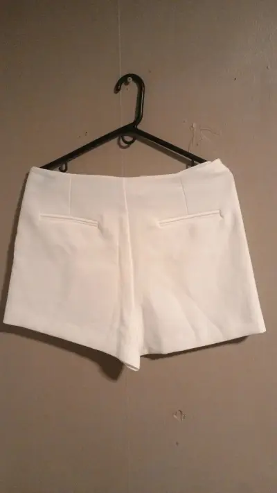 Falsa Short blanca de mujer talla 42 - miniatura 3