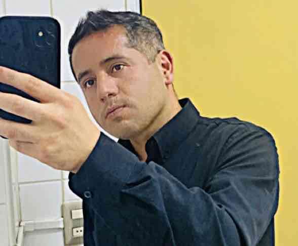 Héctor S.