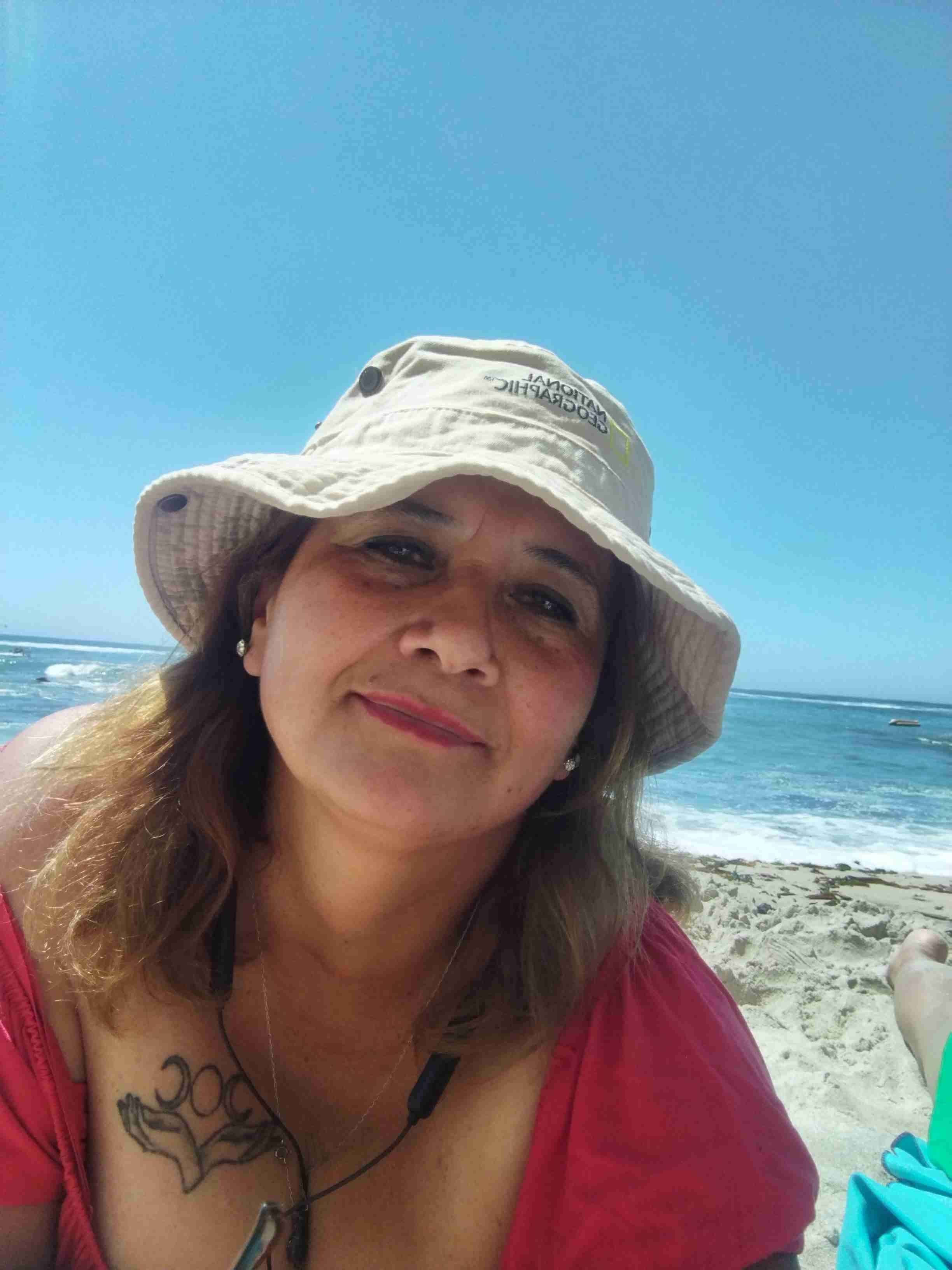 María V.