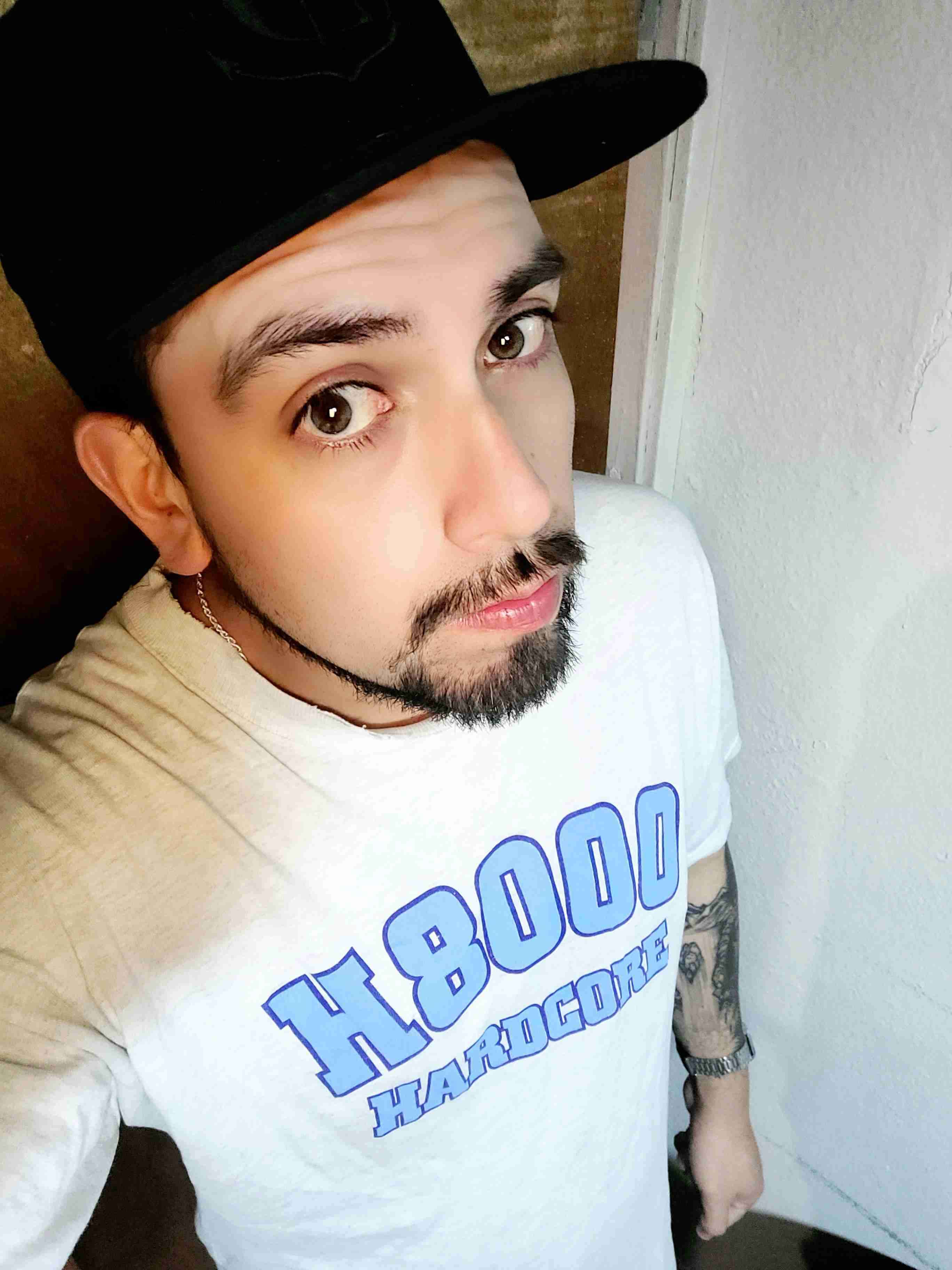 Gustavo R.