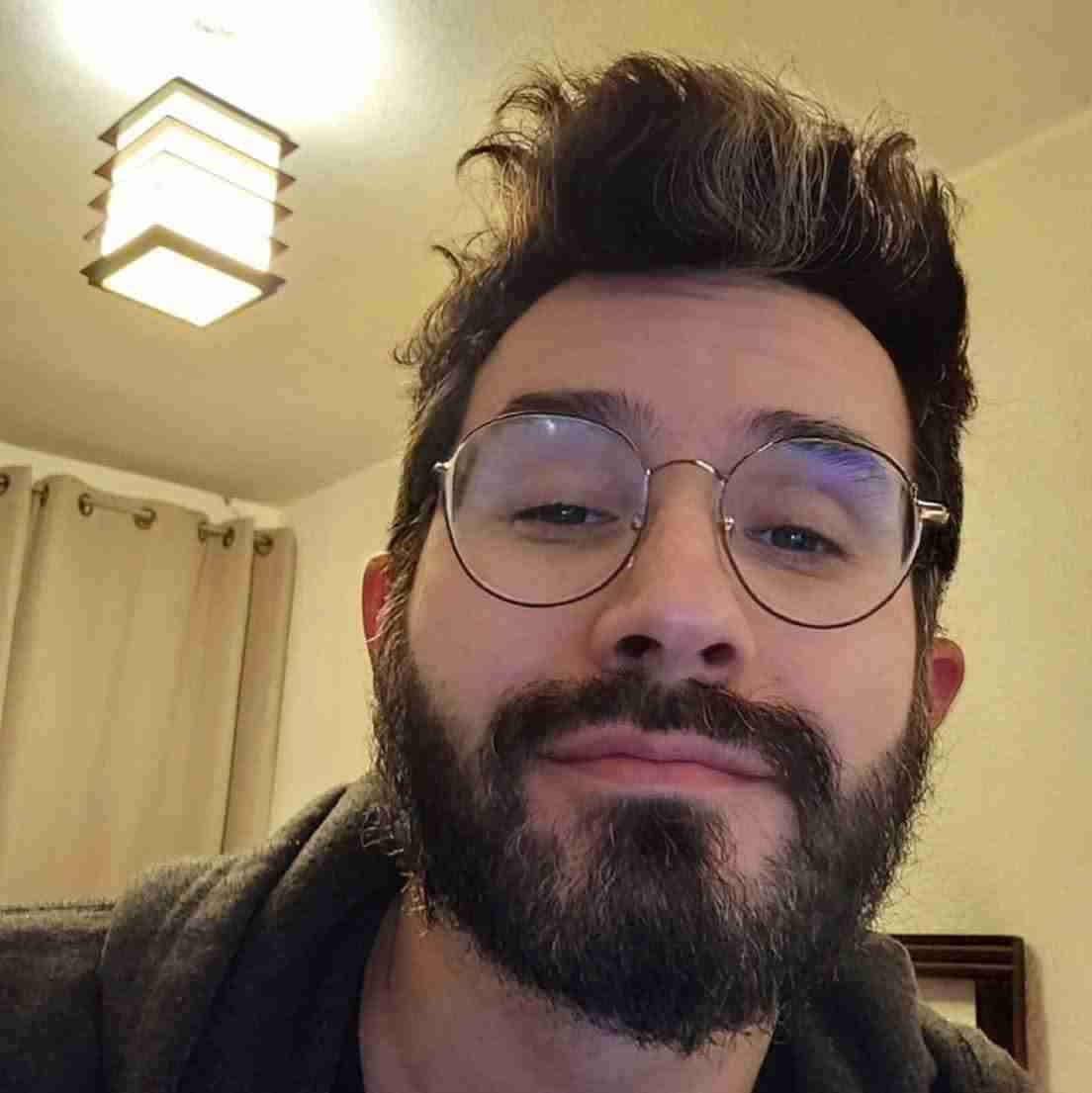 Alex F.
