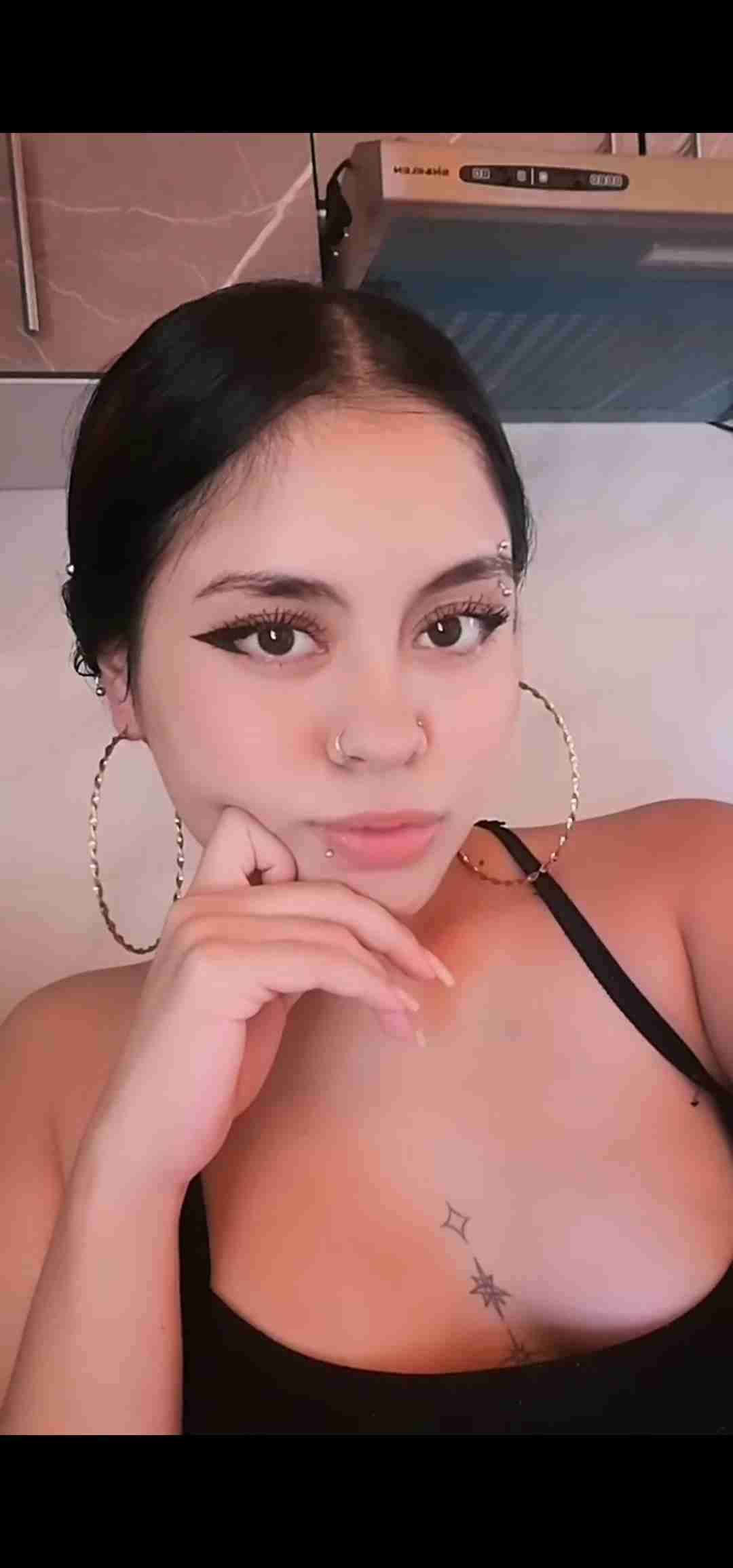 Flora R.