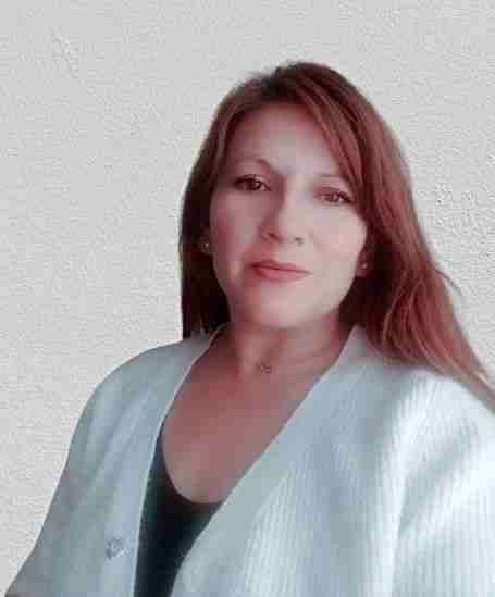 Claudia V.