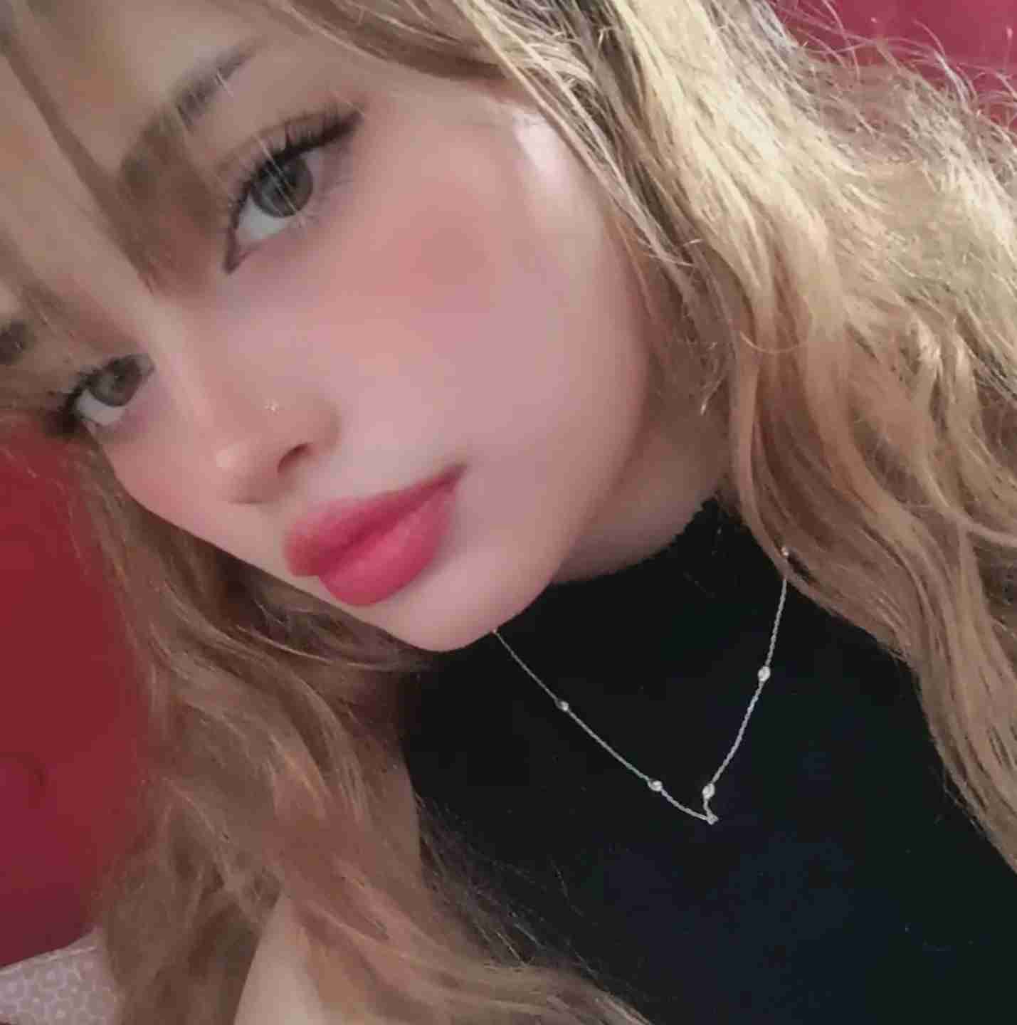 Anais Q.