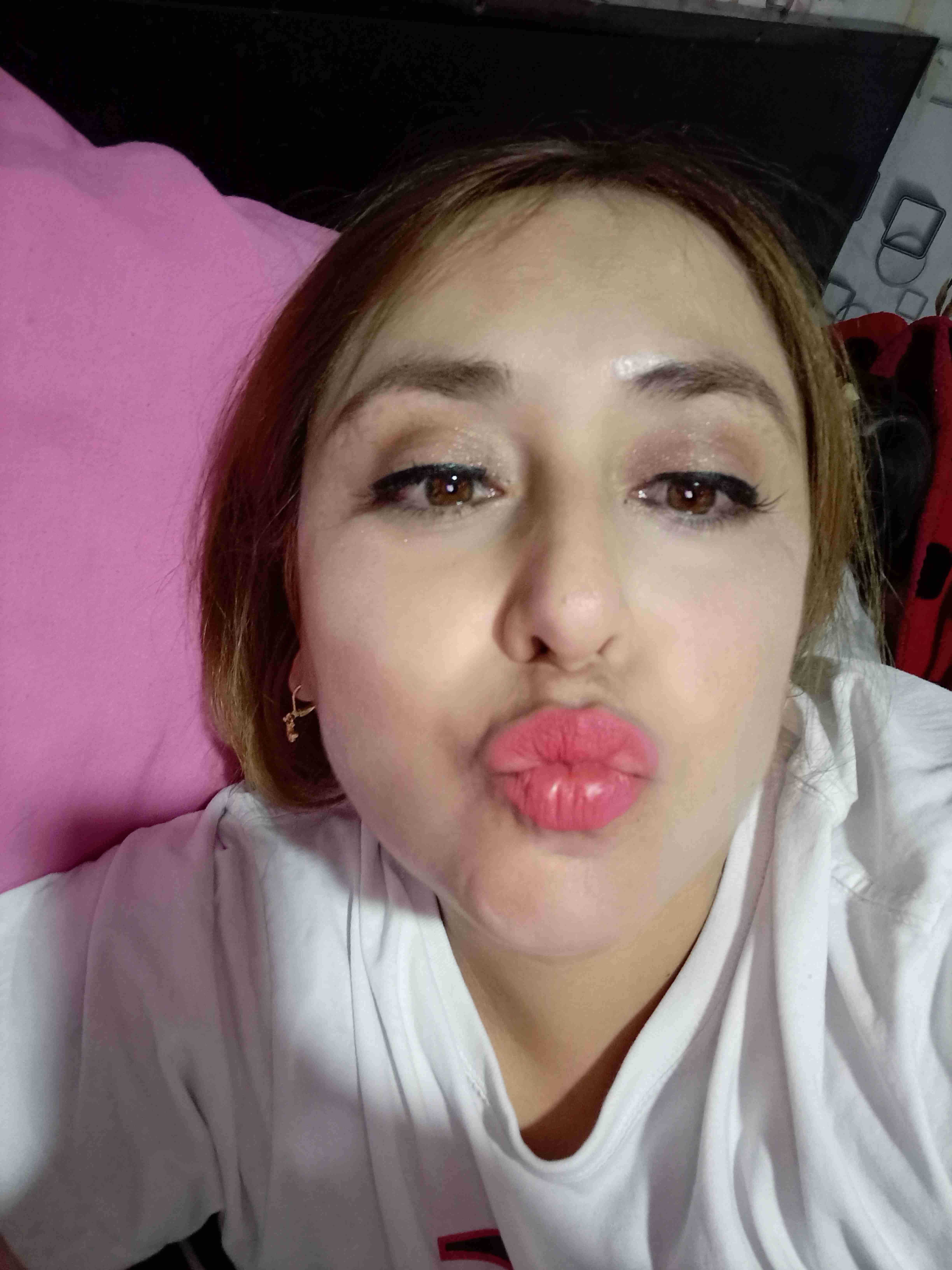 Ximena I.