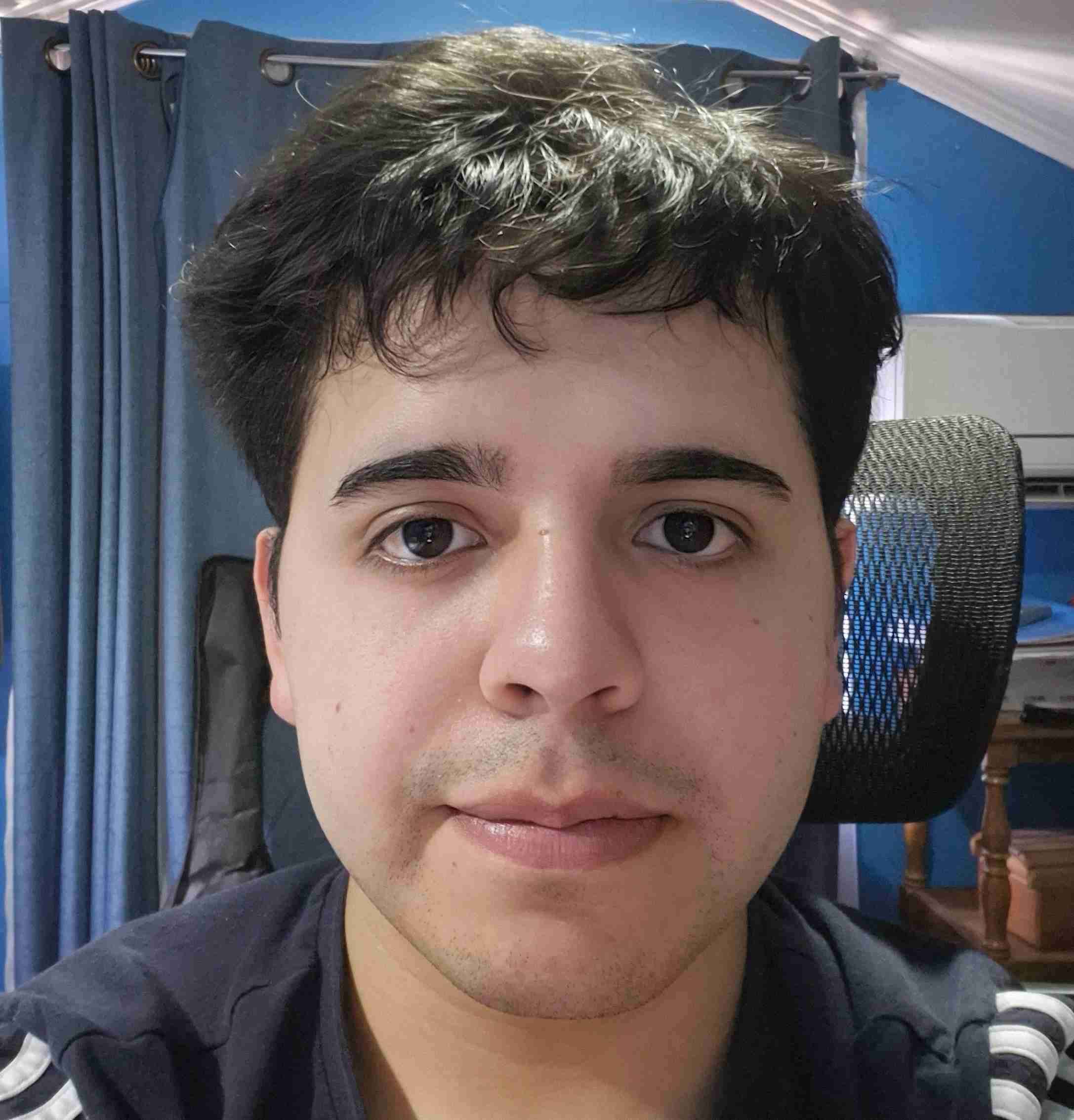Tomás R.