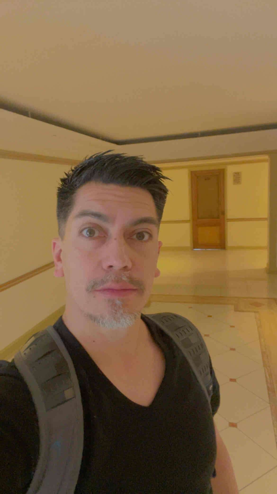 Mauricio V.