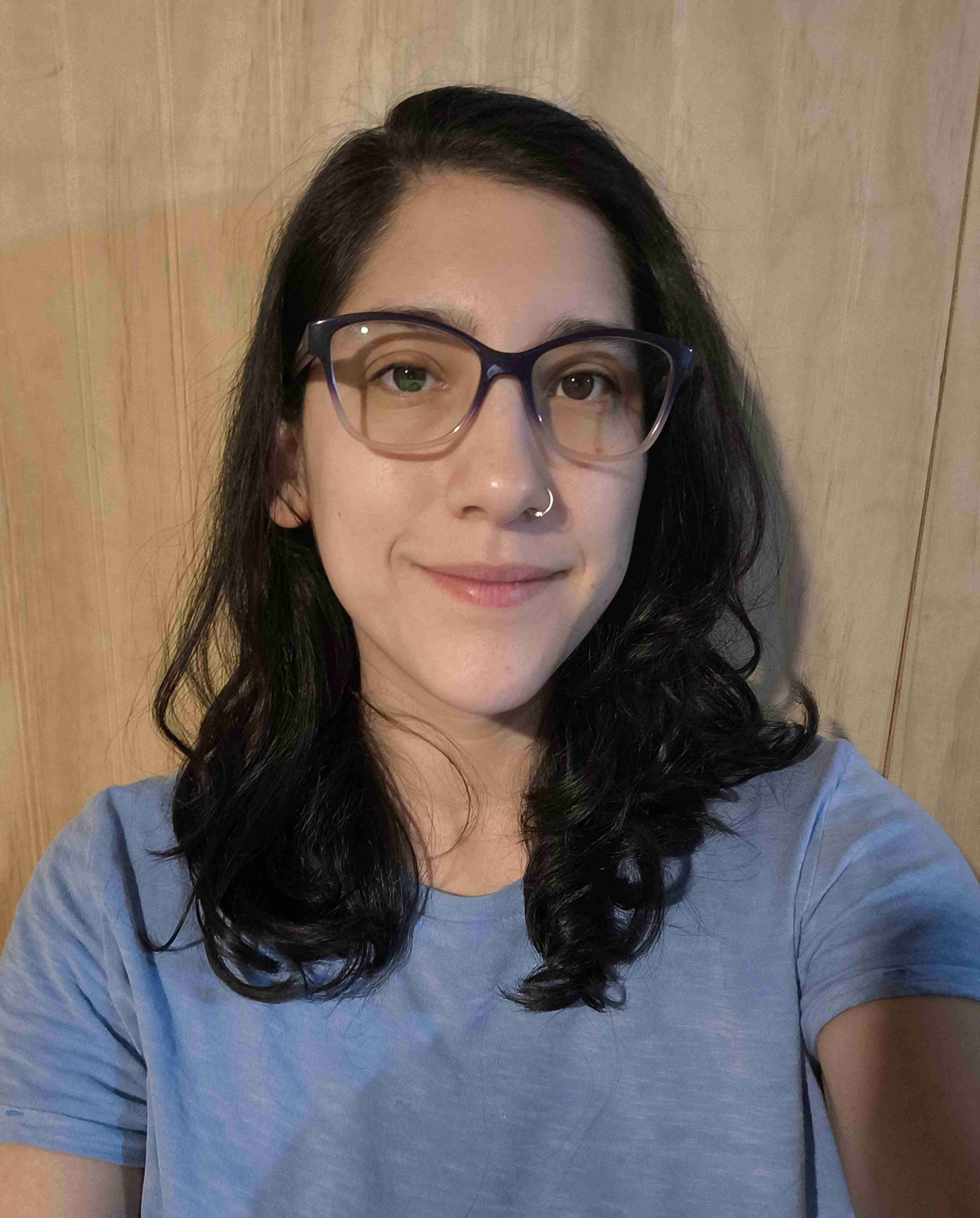 María L.
