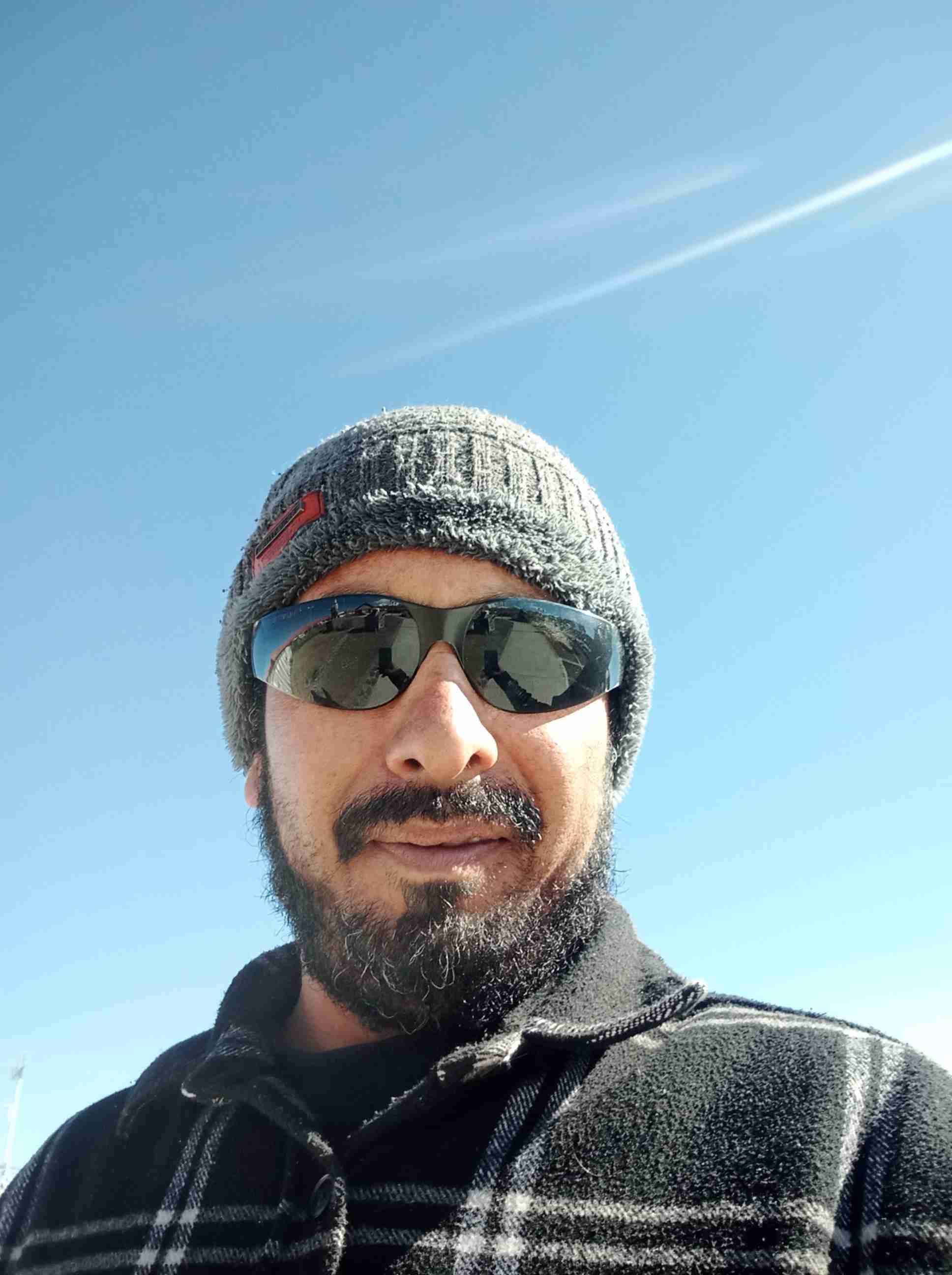 Andrés E.