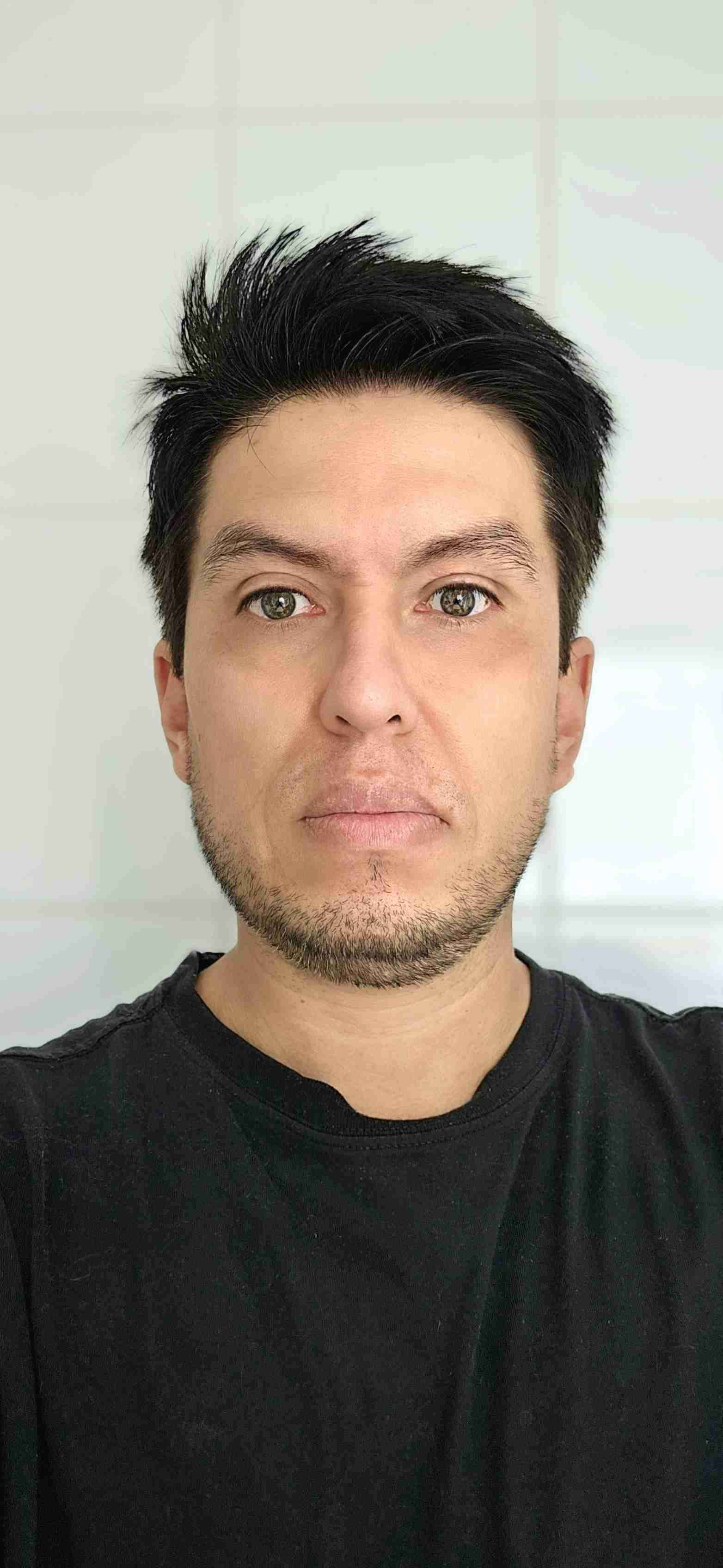 César H.