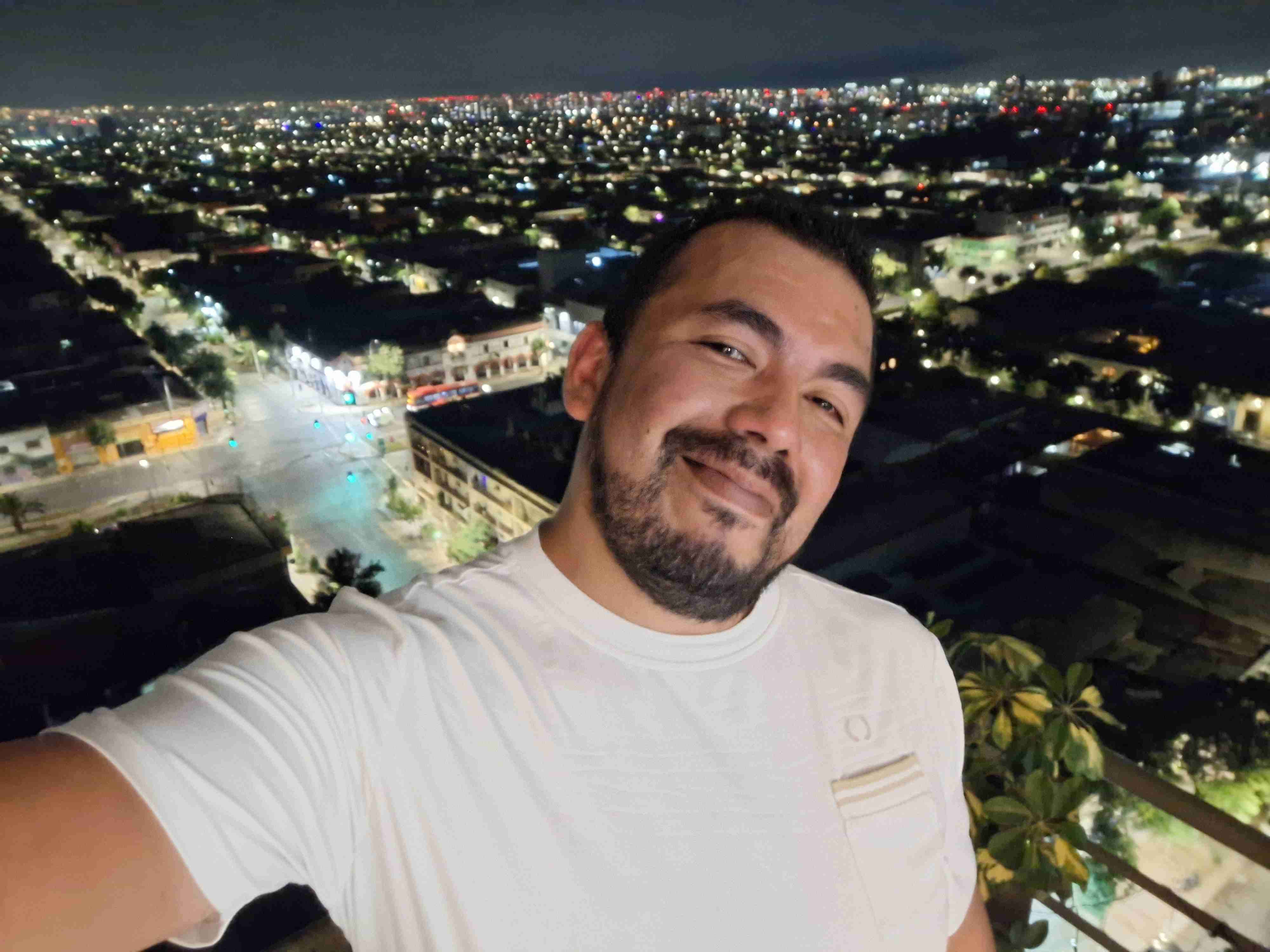Carlos V.