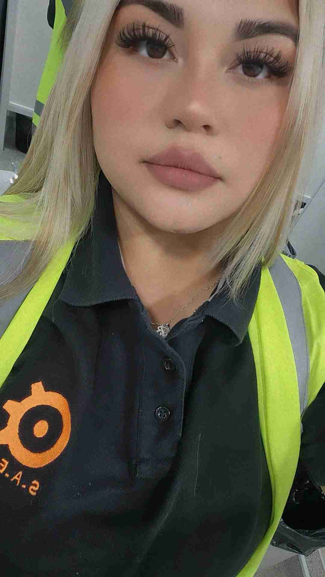 Angela R.