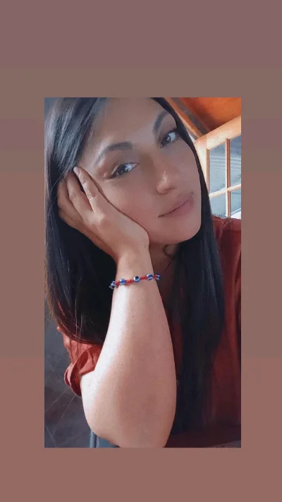 Cintya V.