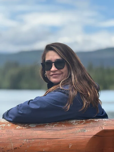Victoria T.
