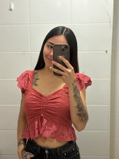 María C.