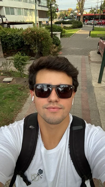 Sebastian G.