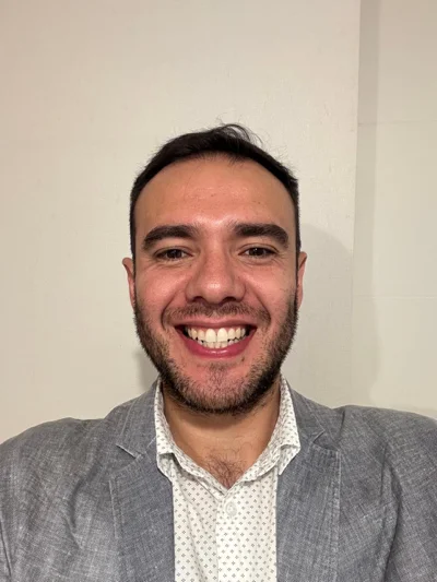 Gabriel Á.