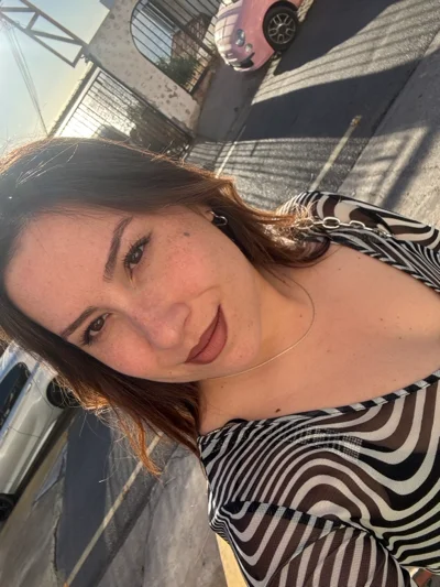 Lesly G.