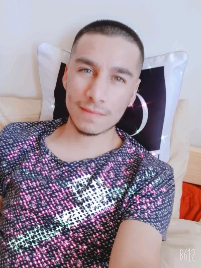 Jhony J.