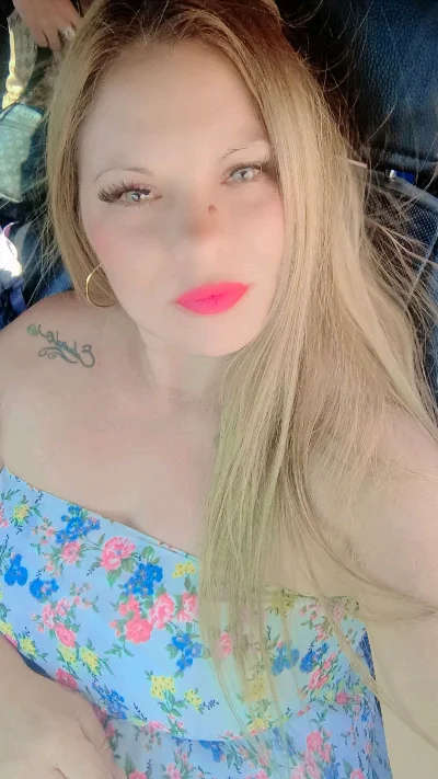 Karyn R.