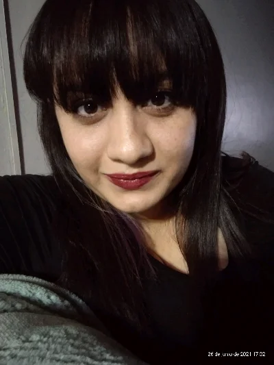 Valesca B.