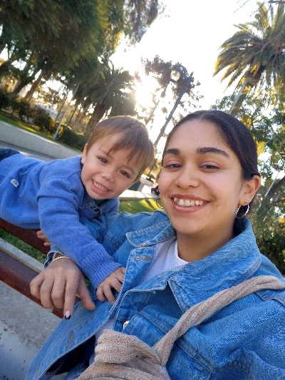 Ayleen V.