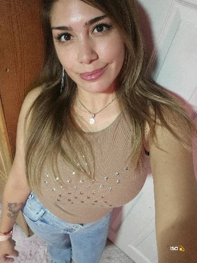 Isabel C.