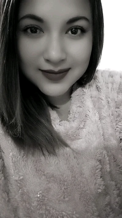 Hellen C.