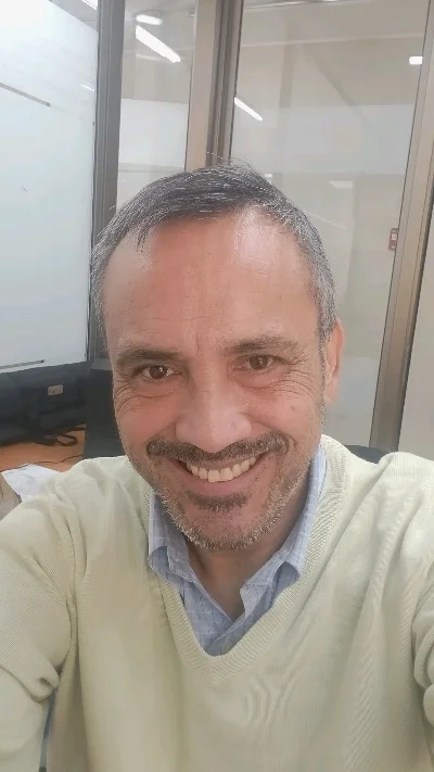 Carlos B.