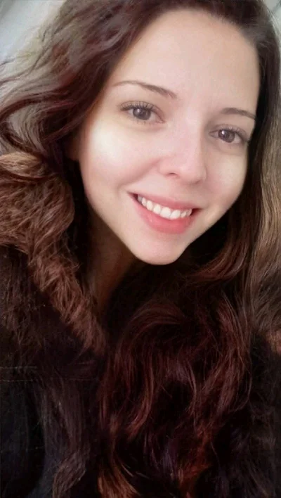 Yessenia V.