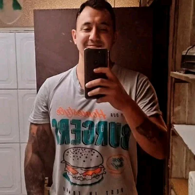 Mauricio H.