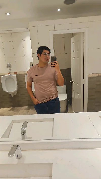 Angel G.