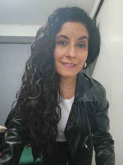 Tania V.
