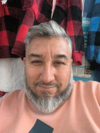 Roberto R.
