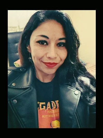 Claudia I.