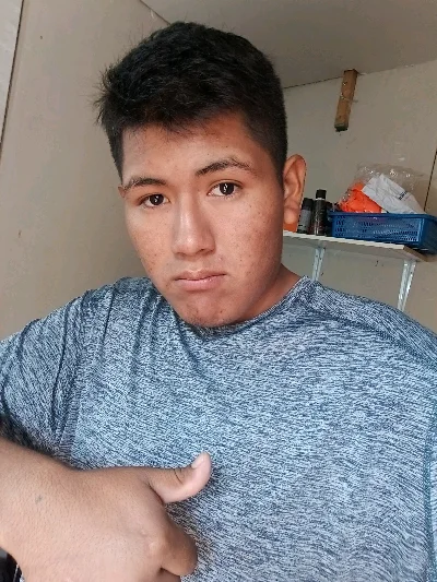 Jhon B.