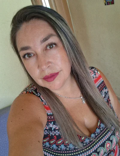 Ingrid R.