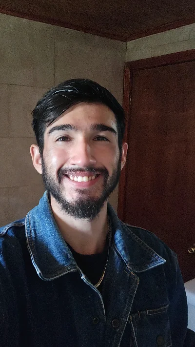 Alberto C.