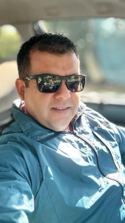 Carlos R.