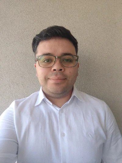 Héctor S.