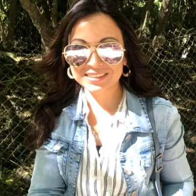 Vivian R.
